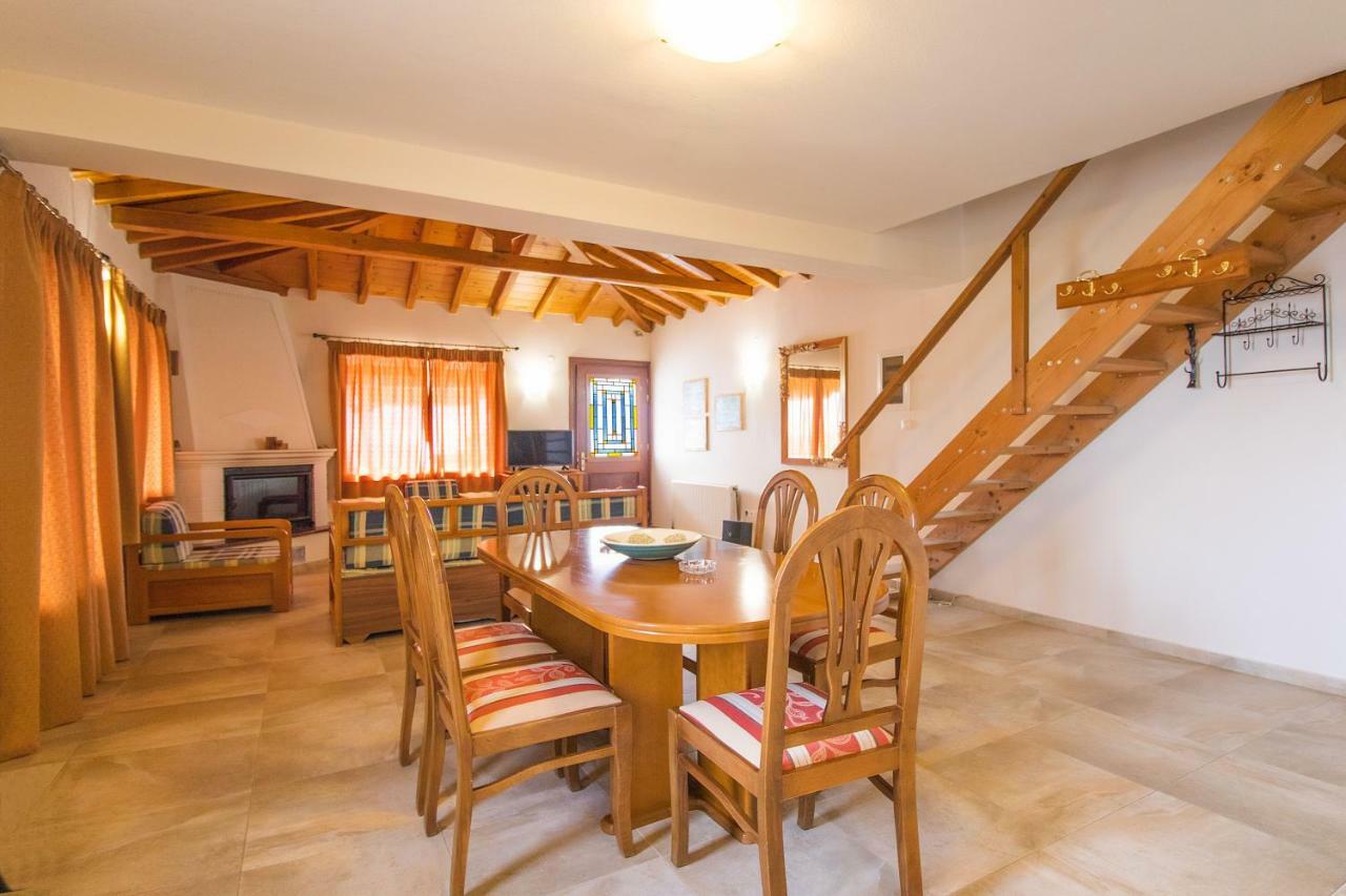 Armamento Villa Moni Evaggelistrias Luaran gambar