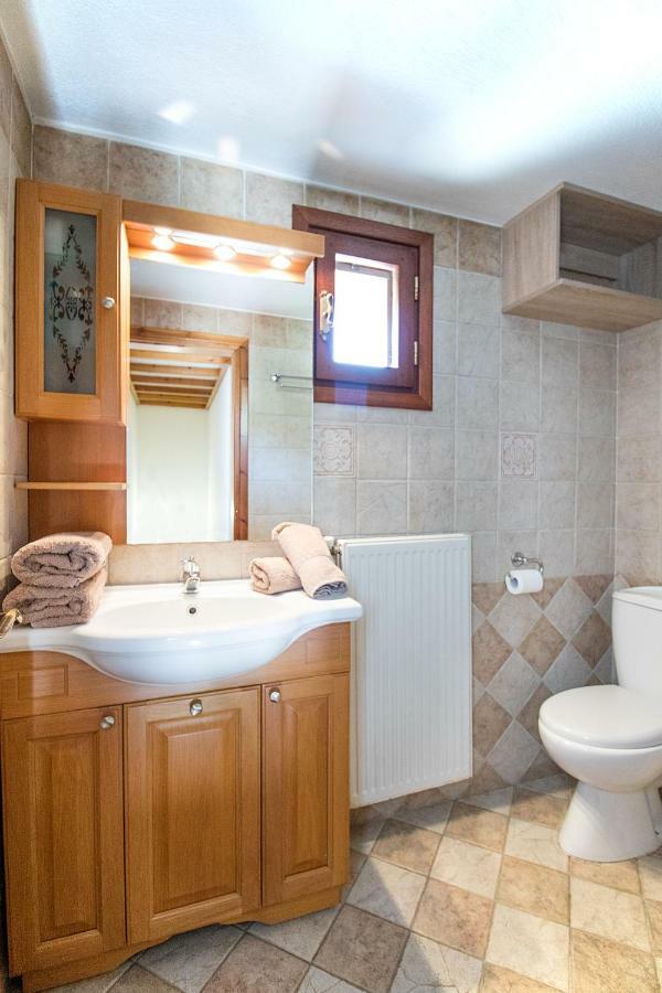 Armamento Villa Moni Evaggelistrias Luaran gambar